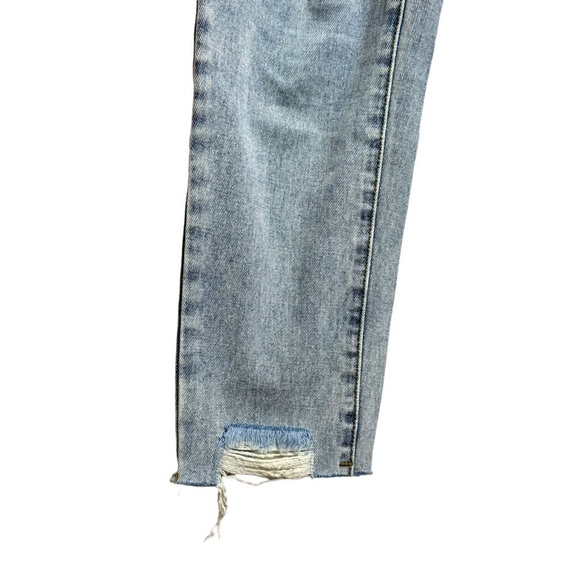 Princess Polly High Rise Tapered Leg Distressed Ripped Rigid 100% Cotton Jeans 2 - Picture 5 of 16